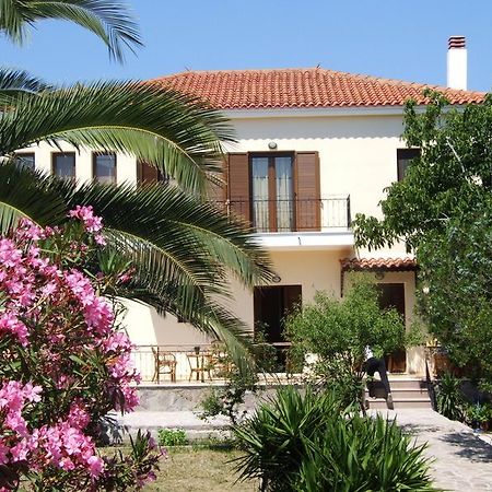 Molyvos Nadia Apartments מראה חיצוני תמונה