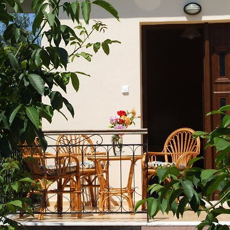 Molyvos Nadia Apartments מראה חיצוני תמונה