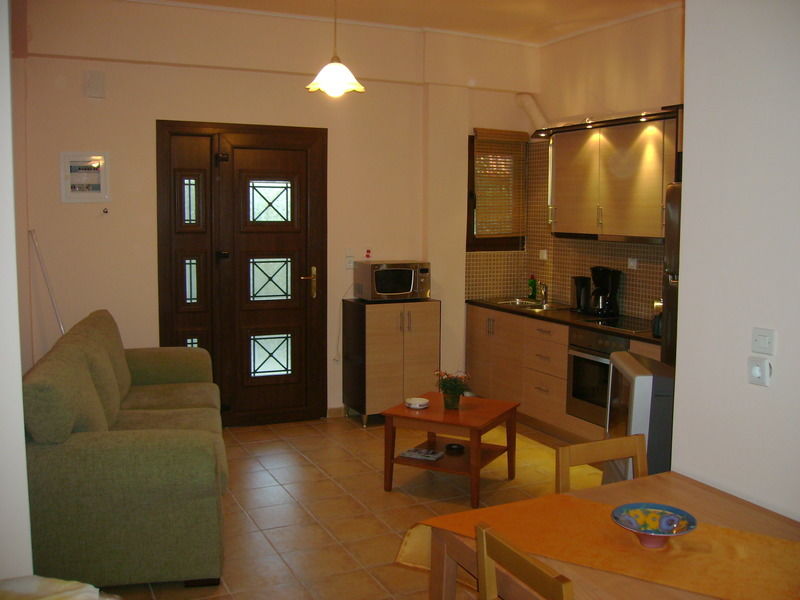 Molyvos Nadia Apartments מראה חיצוני תמונה